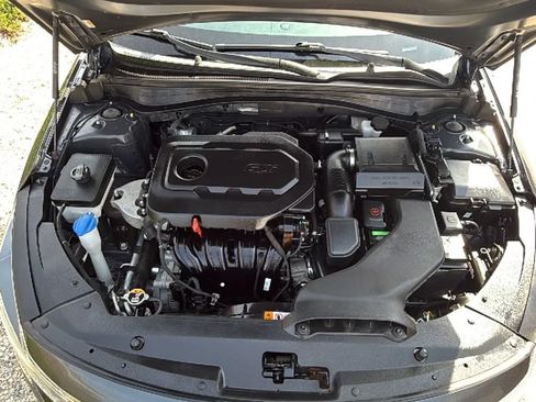 Used 2020 Kia Optima SE FWD image 36