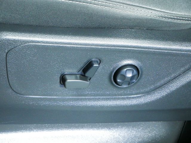Used 2021 RAM 1500 Big Horn AWD/4WD image 23