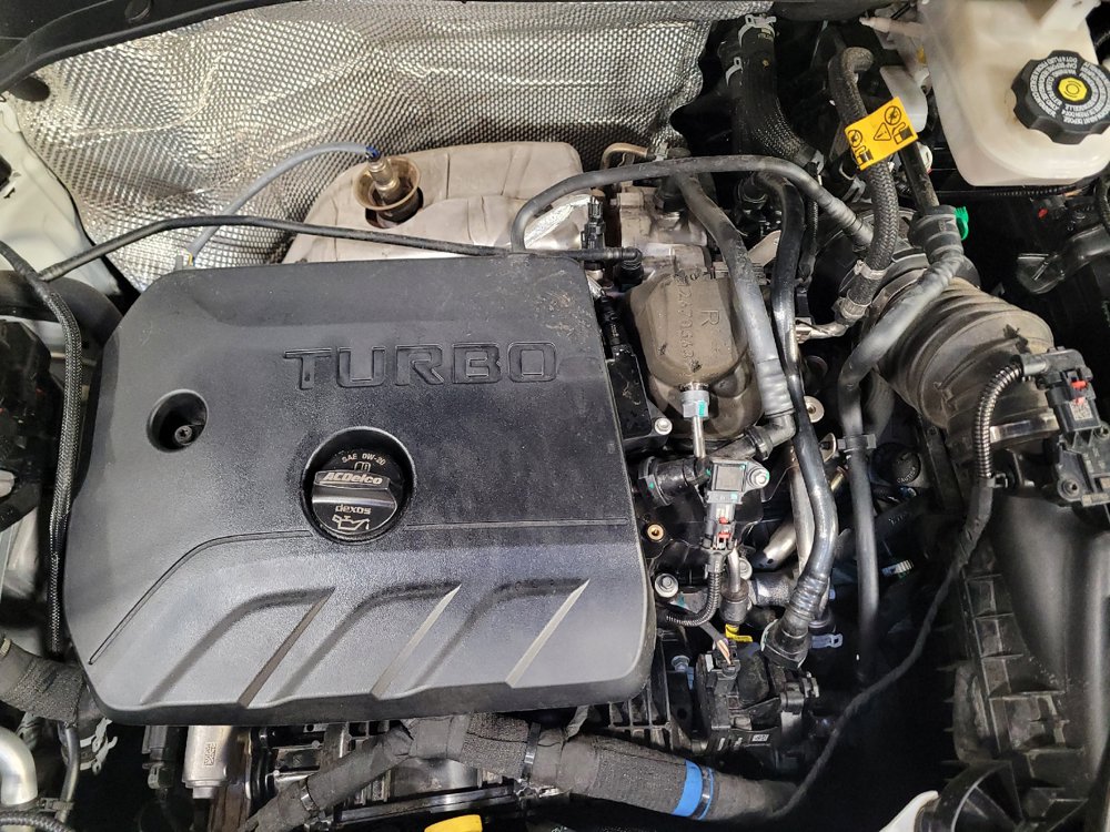 Used 2024 Buick Encore GX Sport Touring FWD image 30