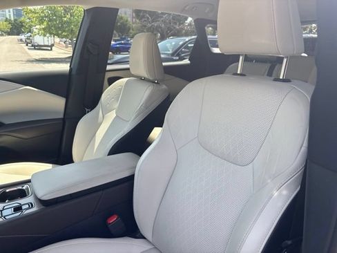 Used 2025 Lexus RX 350 Premium Plus w/ Convenience Package FWD image 2
