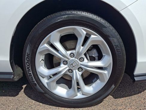 Used 2024 Honda Accord LX image 8