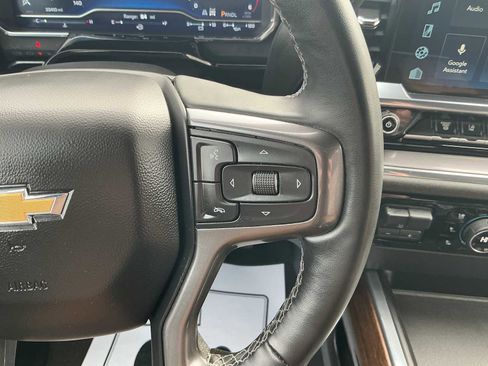 Used 2024 Chevrolet Silverado 3500 High Country image 11