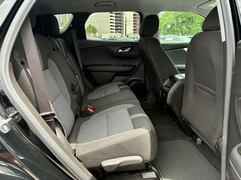 Used 2023 Chevrolet Blazer LT FWD image 29