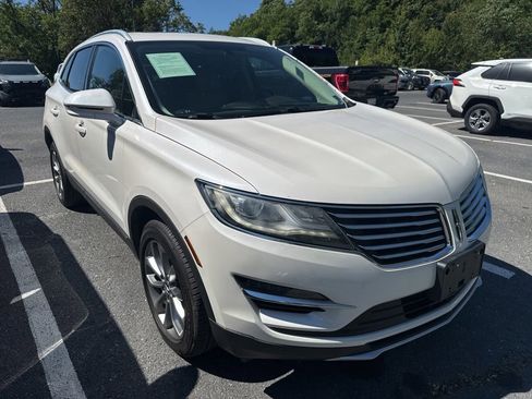 Used 2018 Lincoln MKC Select w/ Select Plus Package AWD/4WD image 1
