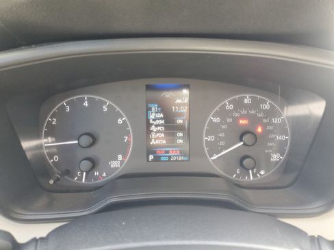 Certified 2025 Toyota Corolla Cross LE FWD image 23