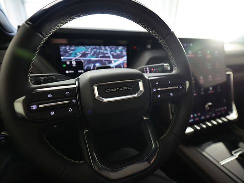 Used 2026 GMC Yukon Denali Ultimate image 22