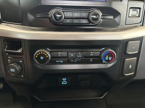 Used 2023 Ford F150 XLT AWD/4WD image 16