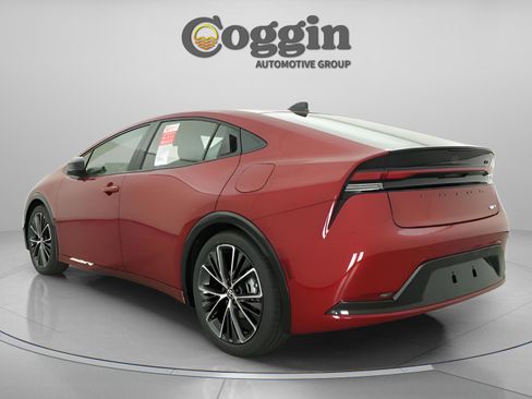 New 2026 Toyota Prius XLE image 11