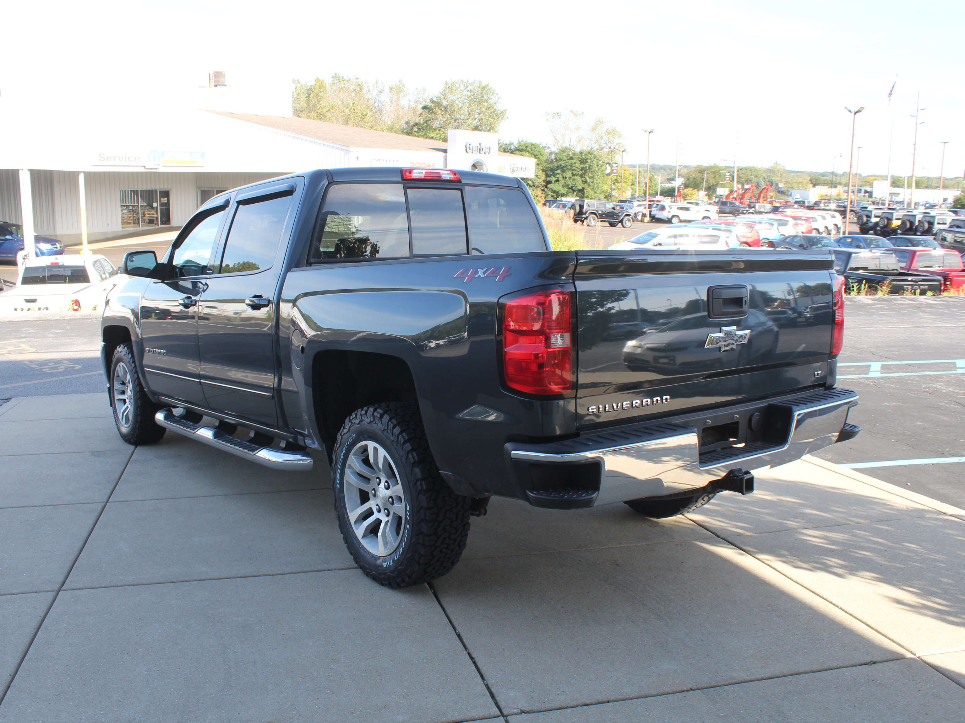 Used 2018 Chevrolet Silverado 1500 LT w/ All Star Edition AWD/4WD image 8