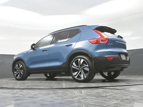 Used 2025 Volvo XC40 B5 Ultra AWD/4WD image 29