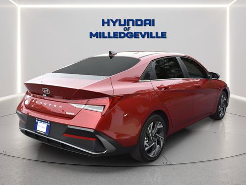 New 2026 Hyundai Elantra Limited FWD image 5