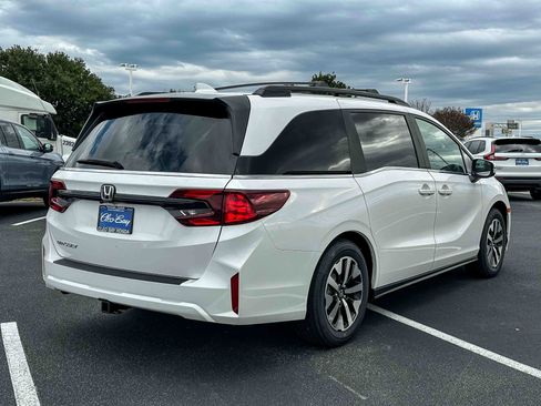 New 2026 Honda Odyssey EX-L image 6
