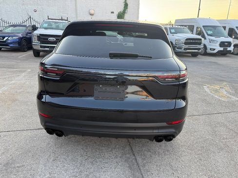Used 2021 Porsche Cayenne S image 5