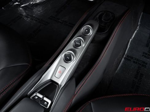 Used 2021 Ferrari F8 Tributo image 36