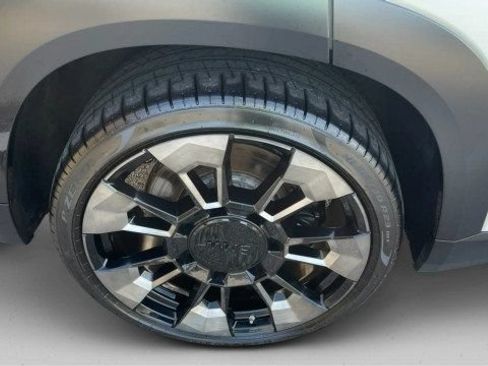 Used 2024 BMW XM AWD/4WD image 22