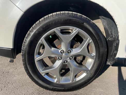 Used 2016 Subaru Forester 2.5i Touring w/ Eyesight & Navigation System image 18