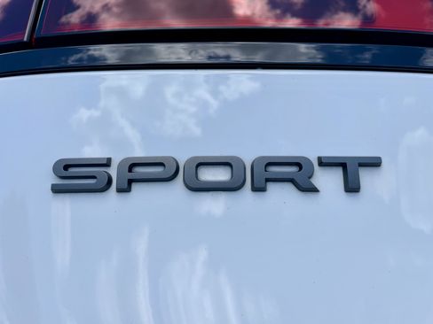 Certified 2025 Land Rover Range Rover Sport Dynamic SE AWD/4WD image 33