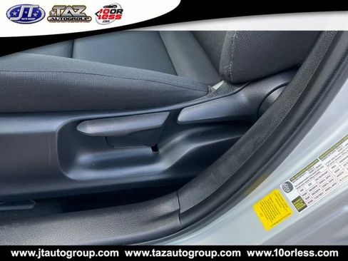 Used 2023 Toyota Corolla LE FWD image 11