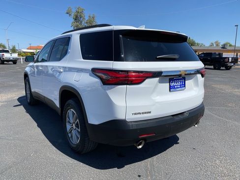 Used 2023 Chevrolet Traverse LT FWD image 19