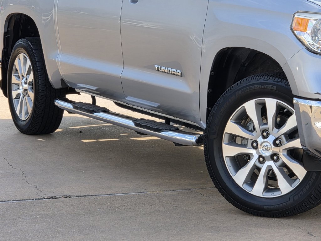 Used 2017 Toyota Tundra SR5 w/ SR5 Upgrade Package RWD image 11