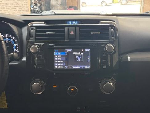 Used 2019 Toyota 4Runner TRD Off-Road Premium AWD/4WD image 15