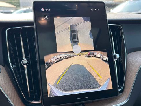 New 2026 Volvo XC60 B5 Plus w/ Climate Package image 26