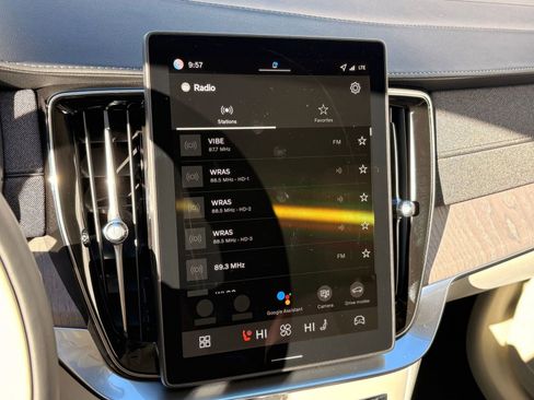 New 2026 Volvo XC90 B6 Ultra image 29