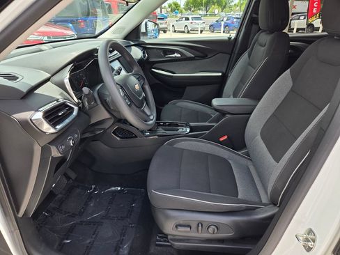 Certified 2023 Chevrolet TrailBlazer LT FWD image 4