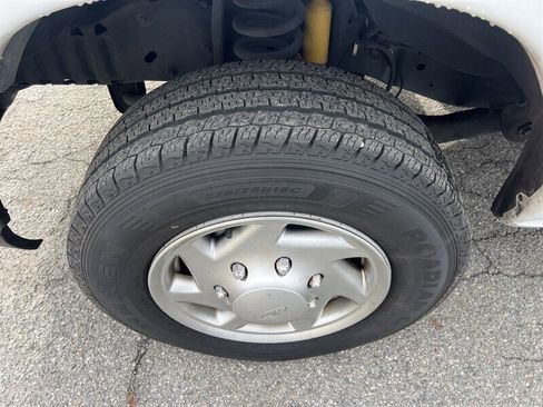 Used 2013 Ford E-150 and Econoline 150 RWD image 24