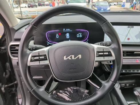 Used 2025 Kia Telluride S AWD/4WD image 25