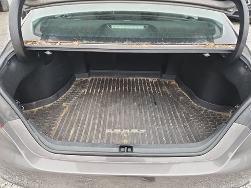 Used 2018 Toyota Camry SE image 27