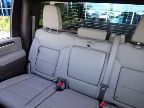 New 2026 GMC Sierra 2500 SLT AWD/4WD image 14