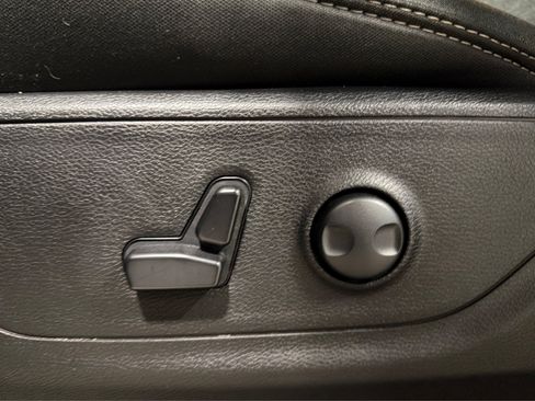 Used 2025 RAM 1500 Big Horn AWD/4WD image 19