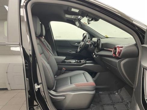 Used 2025 Chevrolet Equinox RS AWD/4WD image 14