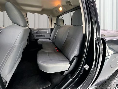 Used 2017 RAM 1500 Classic SLT AWD/4WD image 20