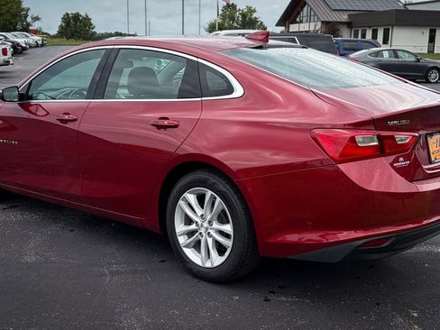 Used 2018 Chevrolet Malibu LT FWD image 18