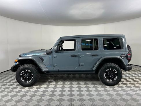 Used 2024 Jeep Wrangler Unlimited Rubicon 4xe image 9
