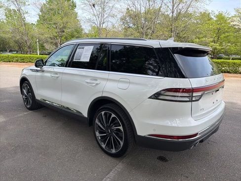 Used 2023 Lincoln Aviator Reserve w/ Equipment Group 201A image 4