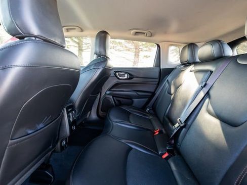 Used 2022 Jeep Compass Limited image 17