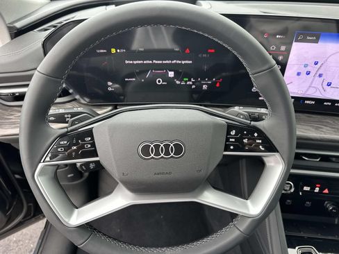 Used 2025 Audi Q5 Premium Plus AWD/4WD image 15
