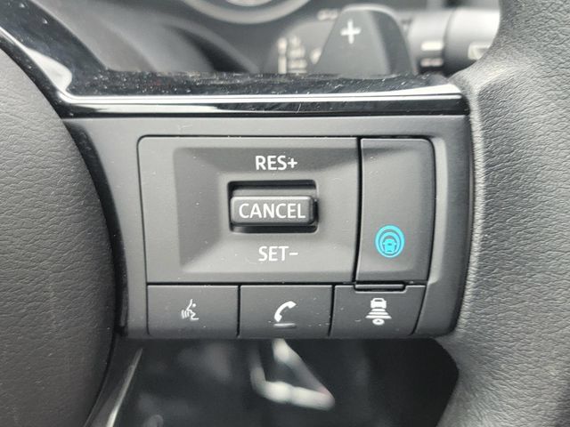 Used 2023 Nissan Rogue SV AWD/4WD image 29