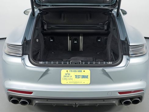 Used 2023 Porsche Panamera Platinum Edition image 9