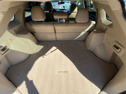 Used 2009 Toyota Venza Wagon 4D image 24