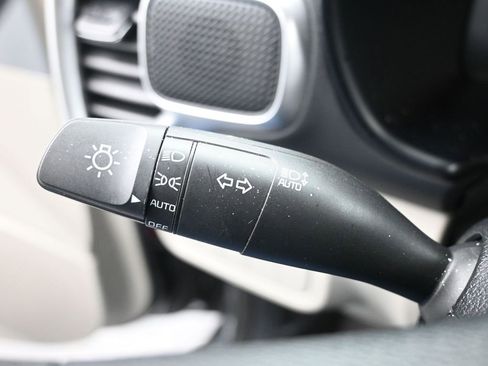 Used 2025 Kia Soul LX w/ LX Technology Package image 27