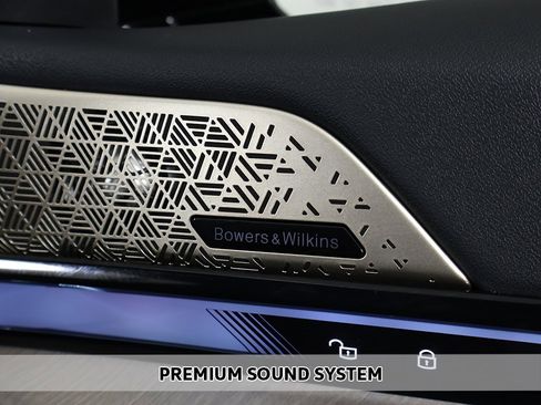 Used 2024 BMW i5 M60 w/ Premium Package image 5