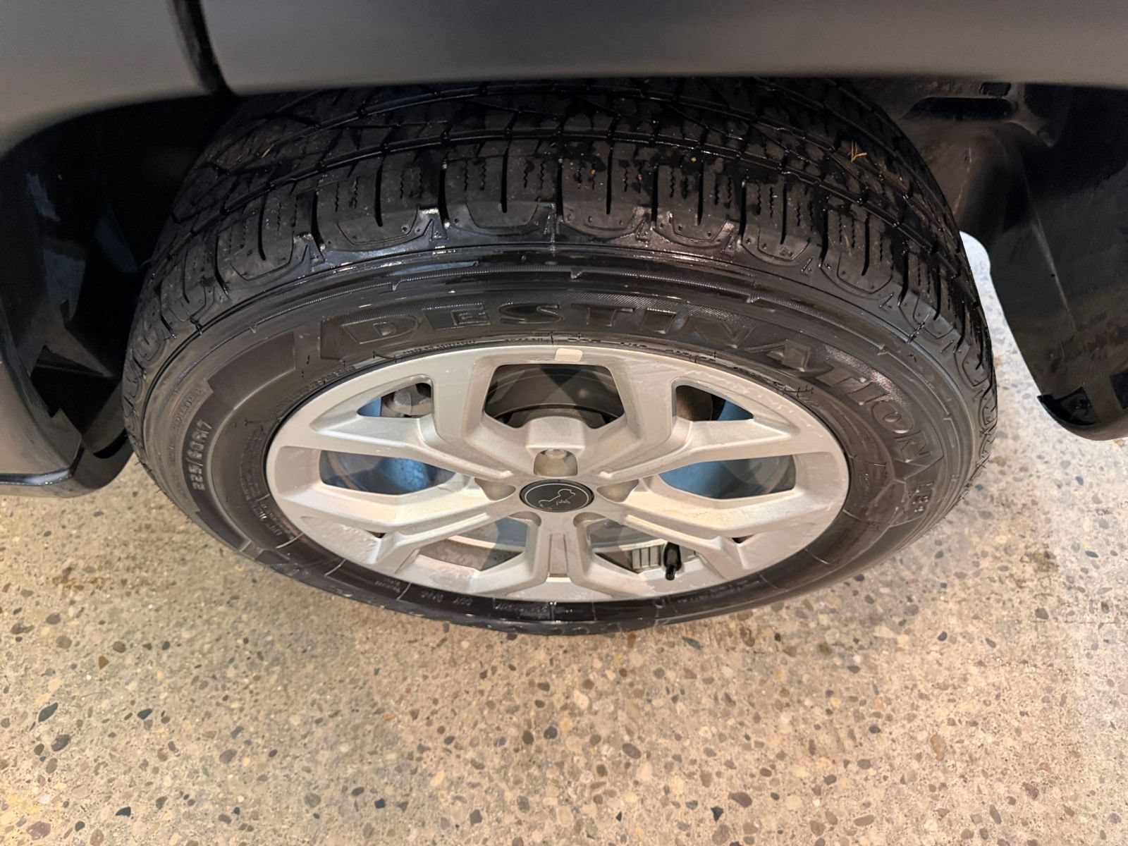 Used 2025 Jeep Compass Latitude AWD/4WD image 29