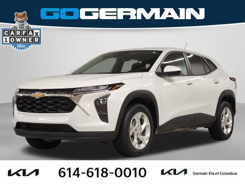Used 2024 Chevrolet Trax LS w/ LS Convenience Package image 12