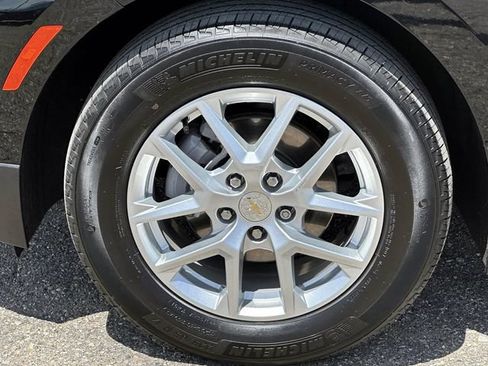 Certified 2024 Chevrolet Equinox LT w/ LPO, Floor Liner Package FWD image 11