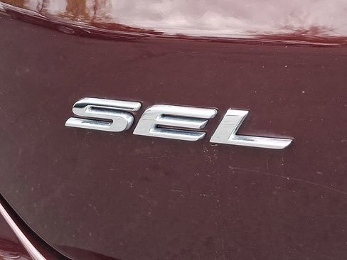 Certified 2024 Ford Edge SEL w/ Convenience Package AWD/4WD image 35