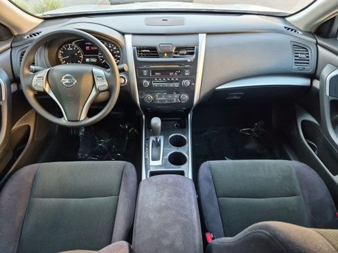 Used 2013 Nissan Altima 2.5 S FWD image 15